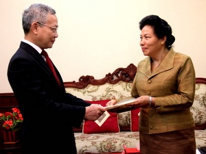 ຫົວໜ້າສະຖານກົງສູນຫວຽດນາມ ປະຈຳ ສະຫວັນນະເຂດ ຍື່ນສານຕາຕັ້ງ